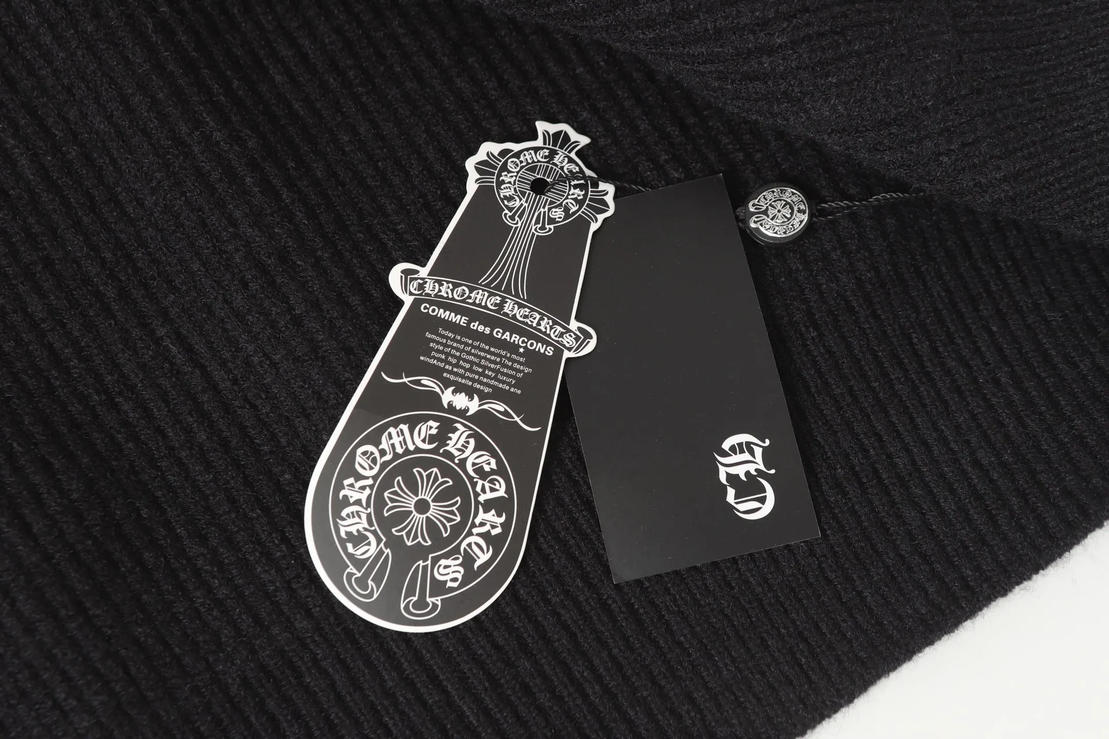 P300 #M905 model -Chrome Hearts/Chrome Hearts Heavy Industry Sanskrit appliquéd embroidered cardigan zipper knitted sweater -High weight, high density and high quality. The wool is soft, delicate and skin-friendly. It feels soft and silky. It has excellent warmth and skin-friendly properties.